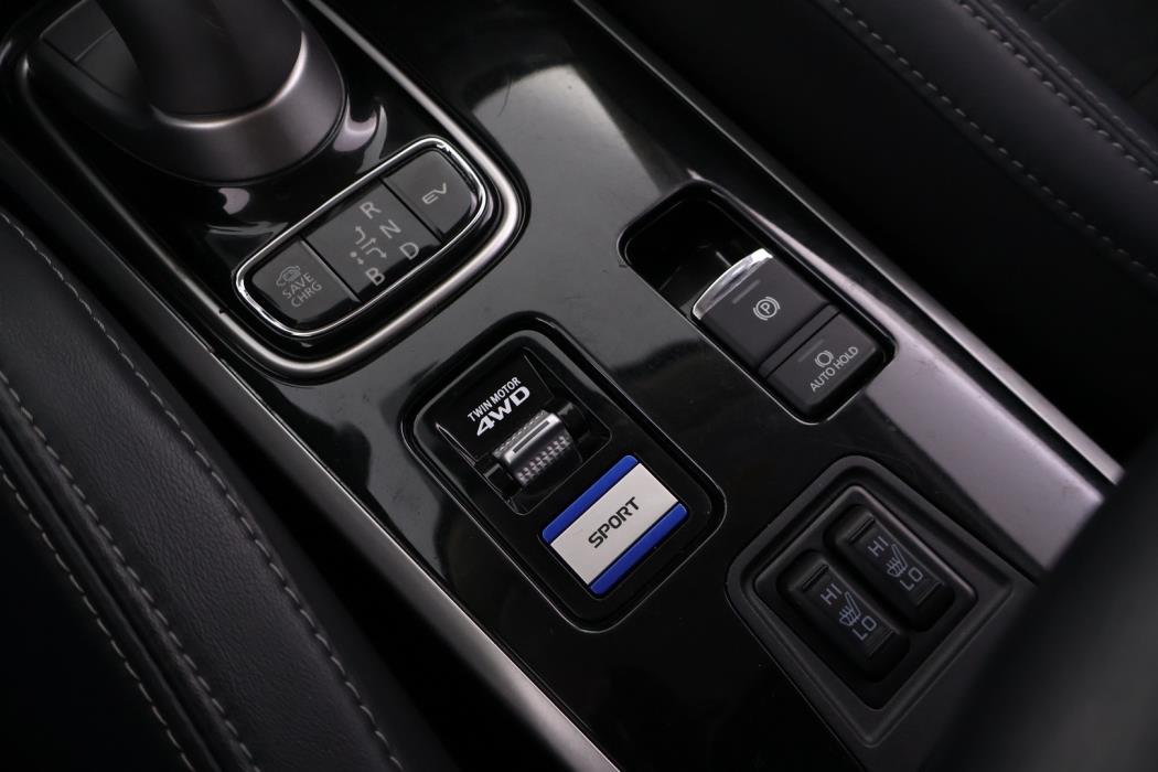 MITSUBISHI Outlander PHEV 2019