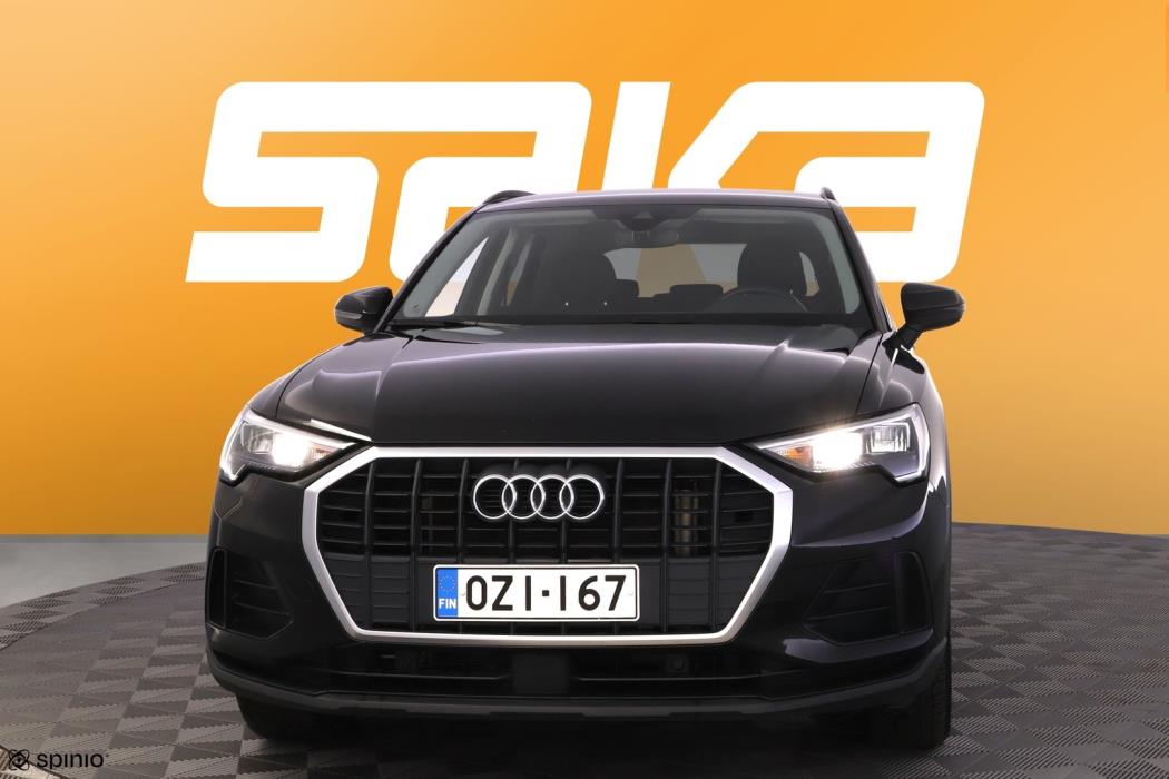 AUDI Q3 2021