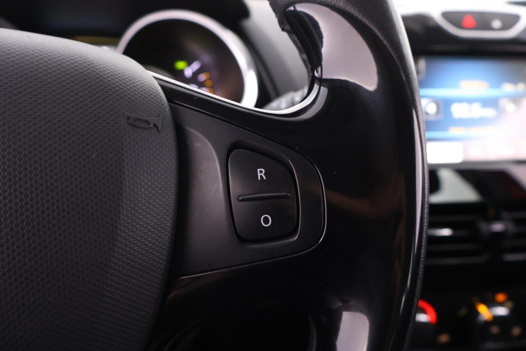 RENAULT Clio 2013