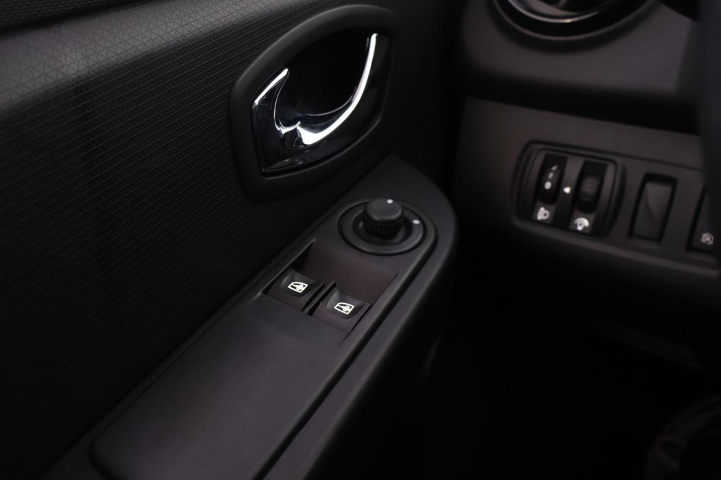 RENAULT Clio 2013