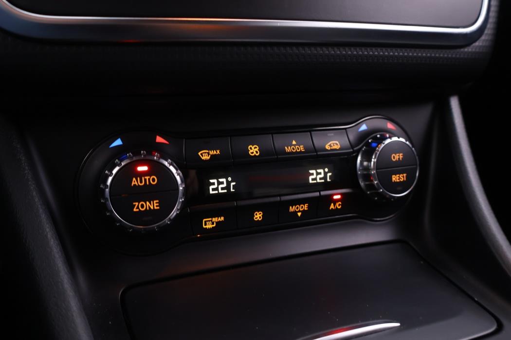 MERCEDES-BENZ A 2013