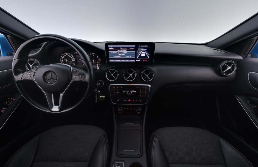 MERCEDES-BENZ A 2013