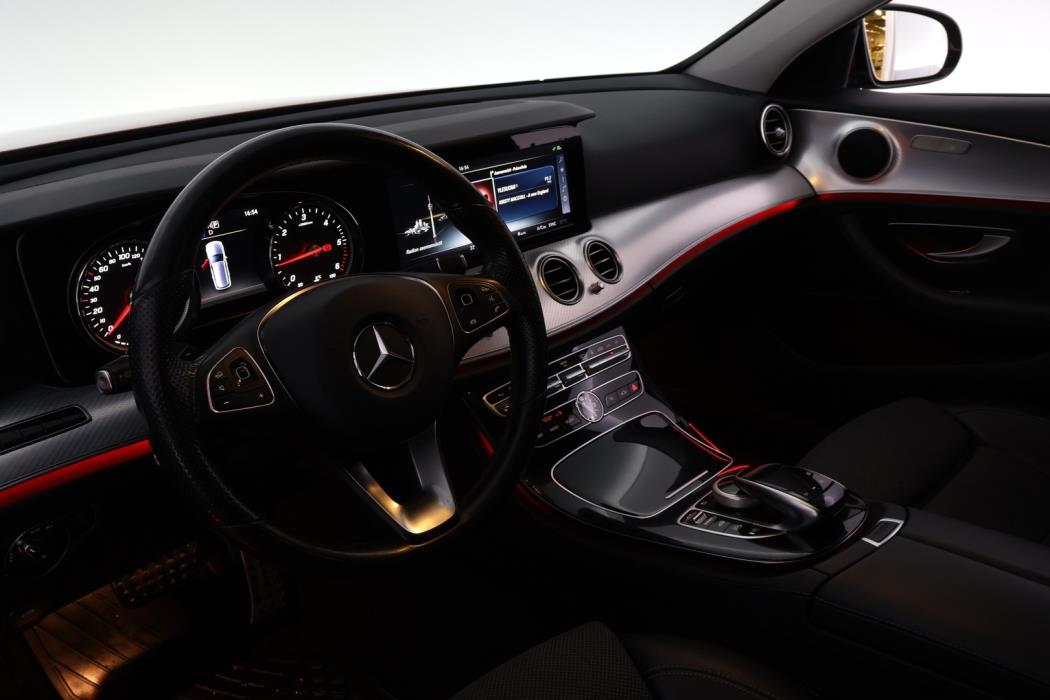 MERCEDES-BENZ E 2017