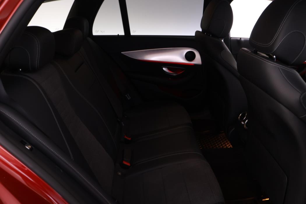 MERCEDES-BENZ E 2017