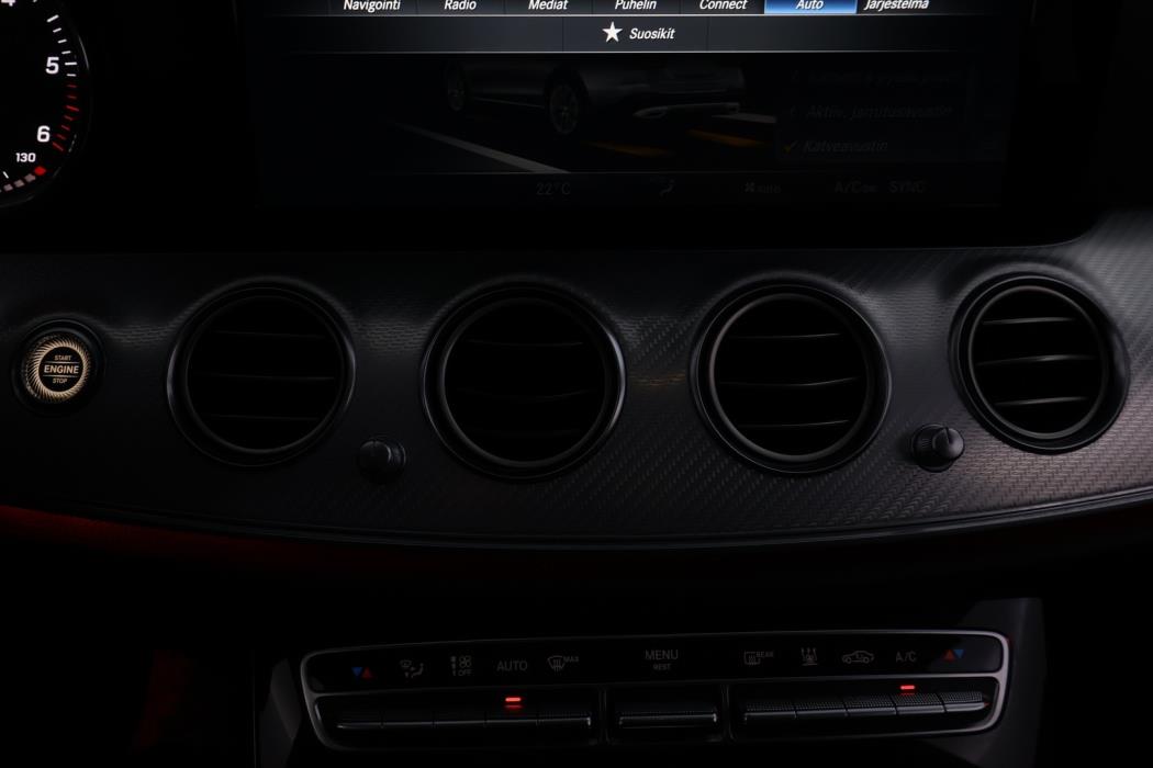 MERCEDES-BENZ E 2017