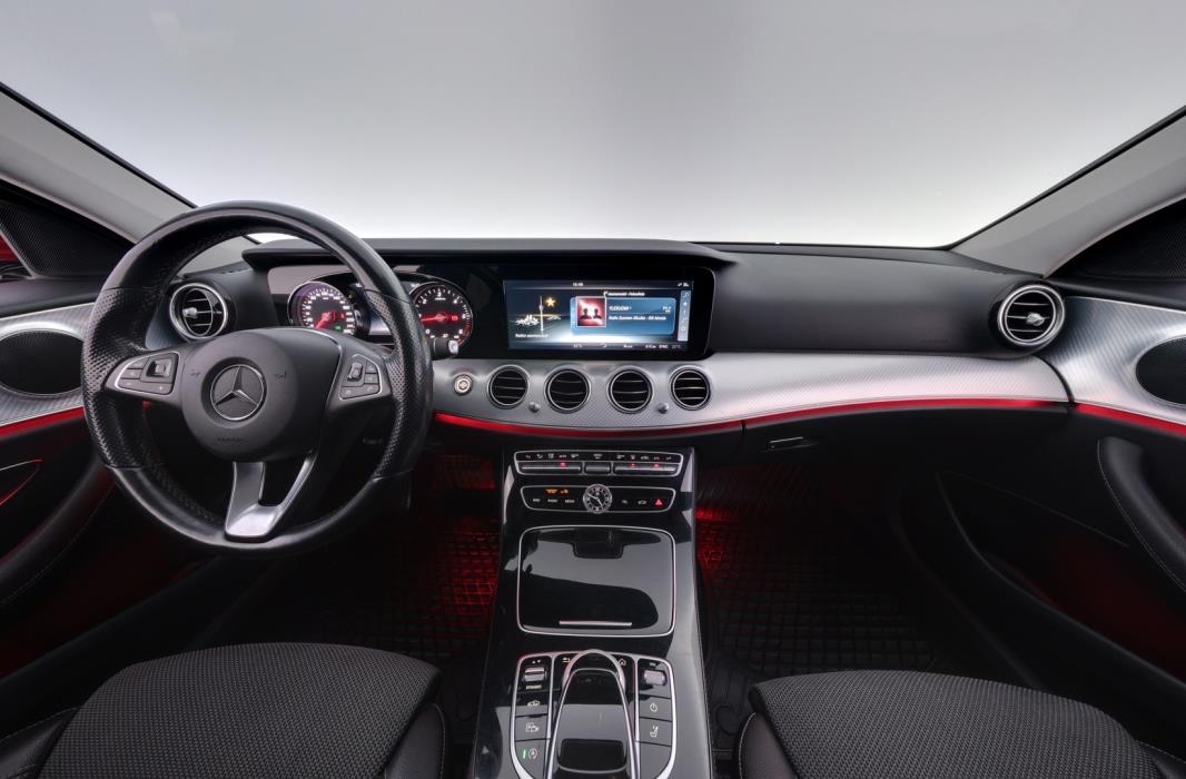 MERCEDES-BENZ E 2017