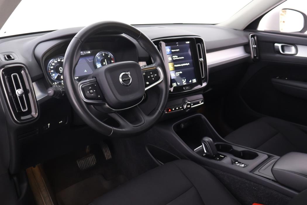 VOLVO XC40 2019