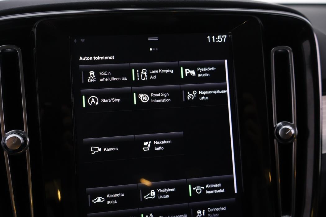 VOLVO XC40 2019