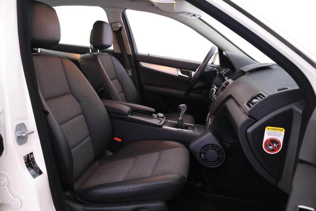 MERCEDES-BENZ C 2010