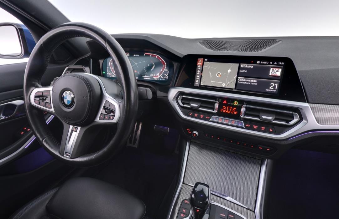 BMW 330 2020