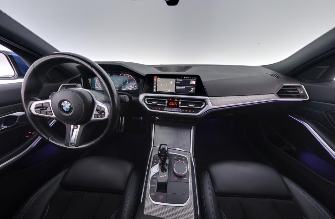 BMW 330 2020