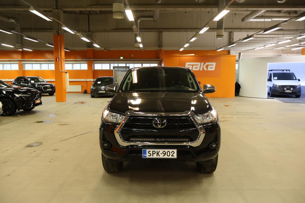 TOYOTA Hilux 2023