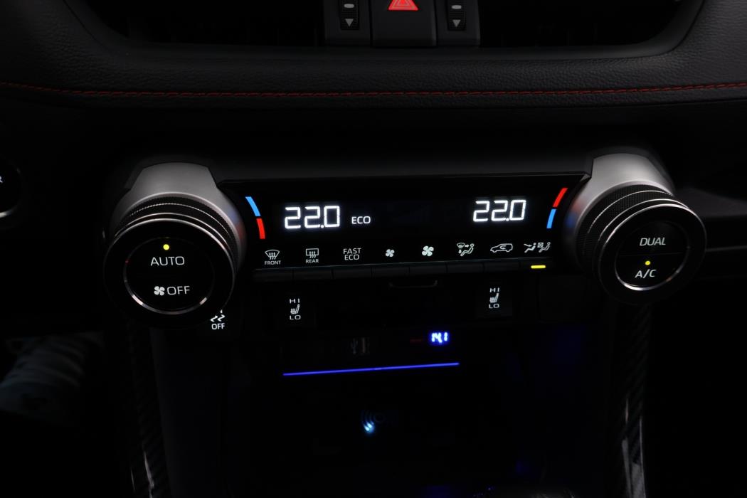 TOYOTA RAV4 PLUG-IN 2023