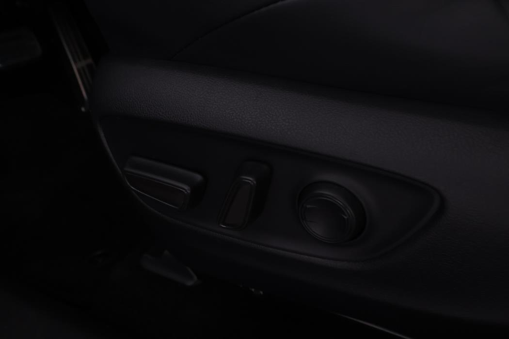 TOYOTA RAV4 PLUG-IN 2023