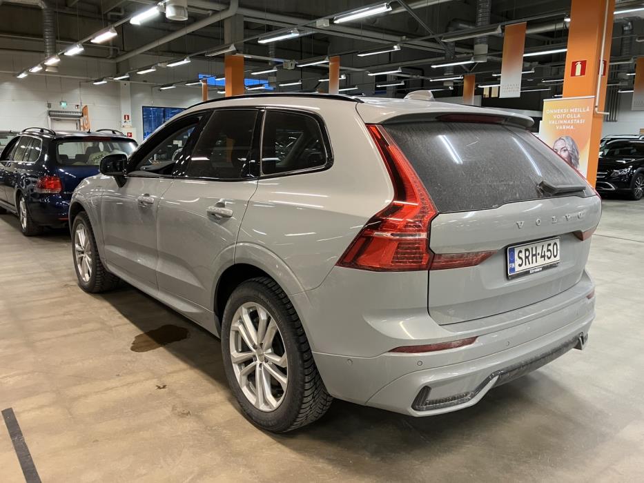 VOLVO XC60 2025
