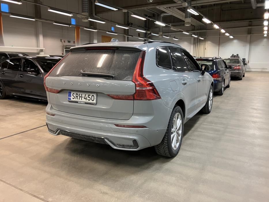 VOLVO XC60 2025