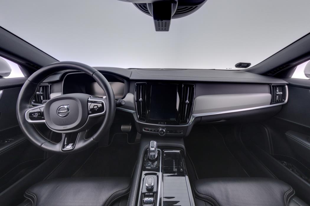 VOLVO V90 2018