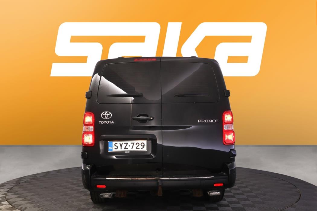 TOYOTA Proace 2021