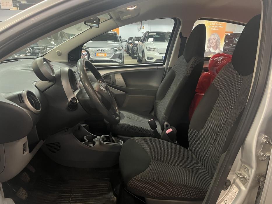 TOYOTA AYGO 2010