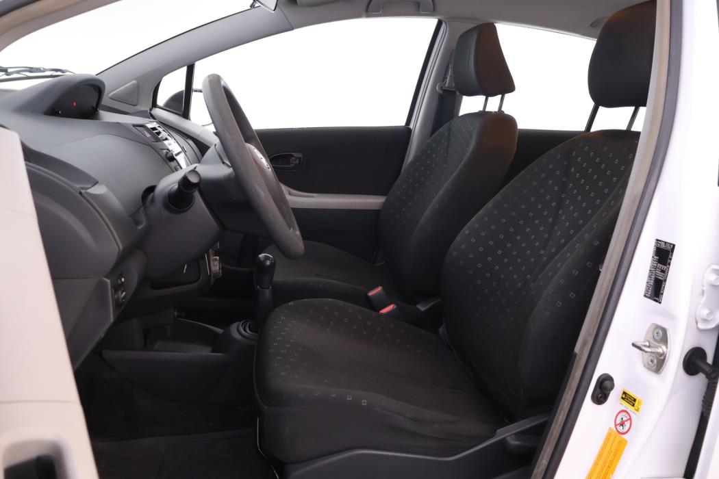 TOYOTA Yaris 2007