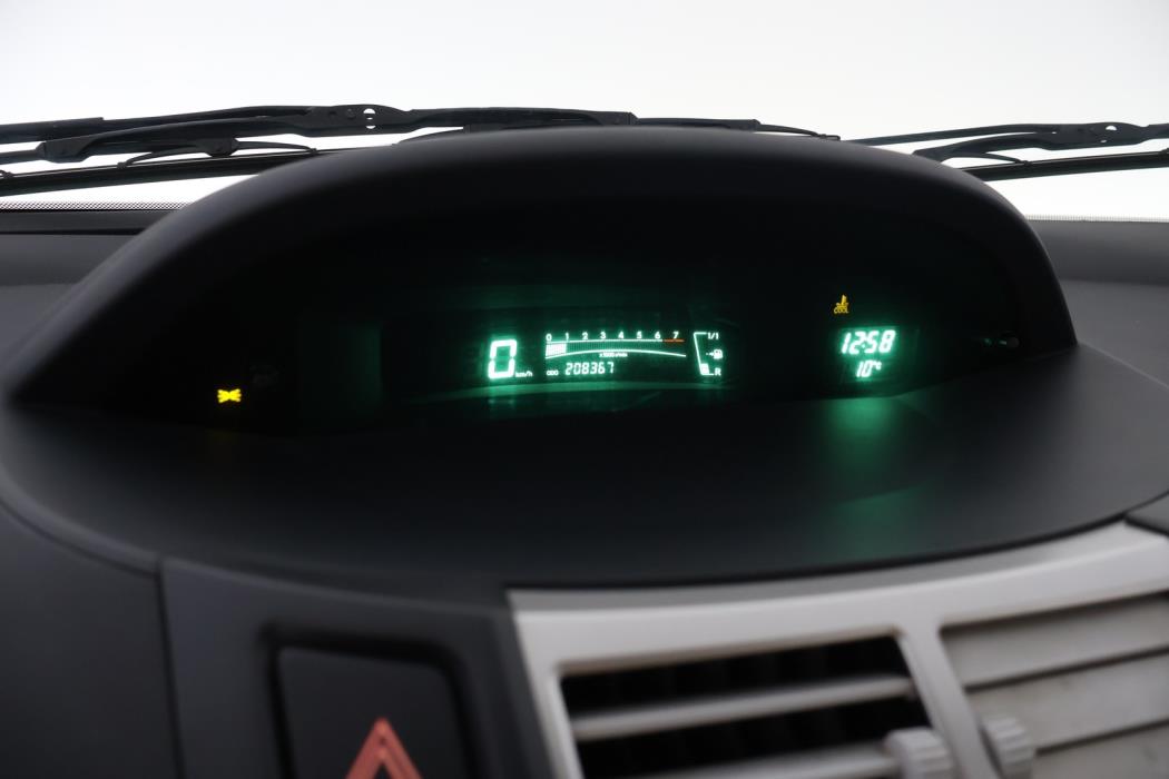 TOYOTA Yaris 2007