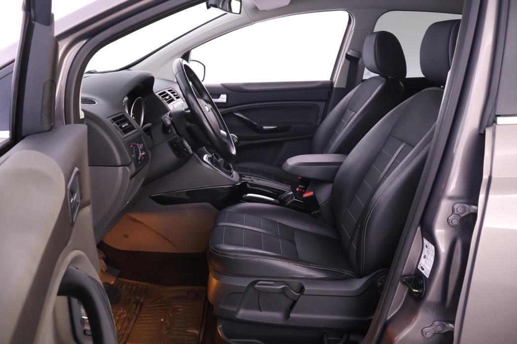 FORD Kuga 2012