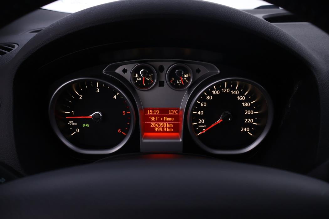 FORD Kuga 2012