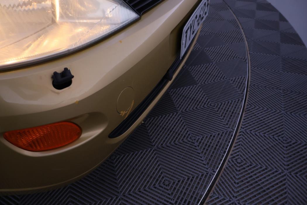 FORD Focus 2000