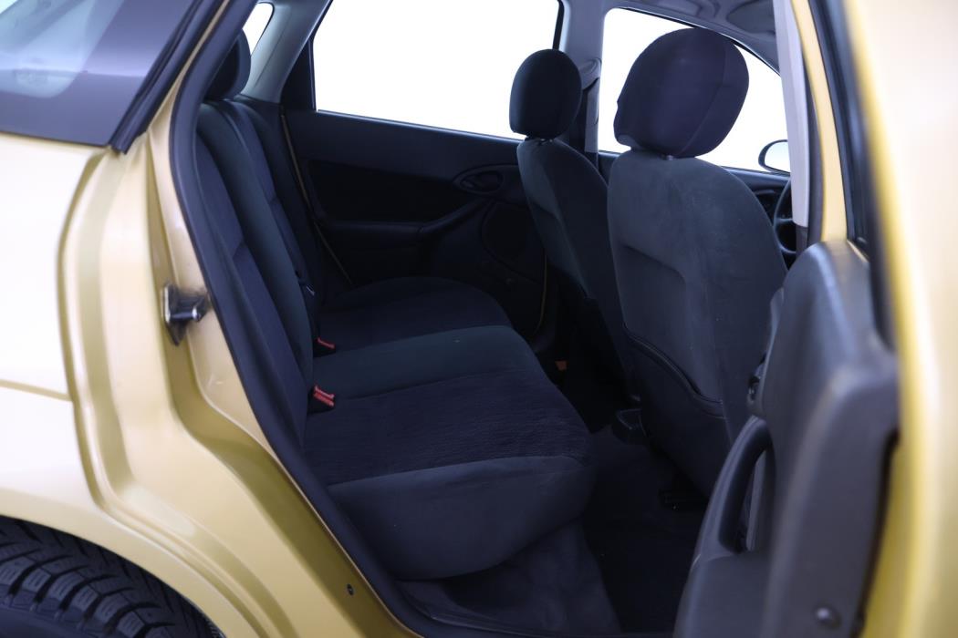 FORD Focus 2000