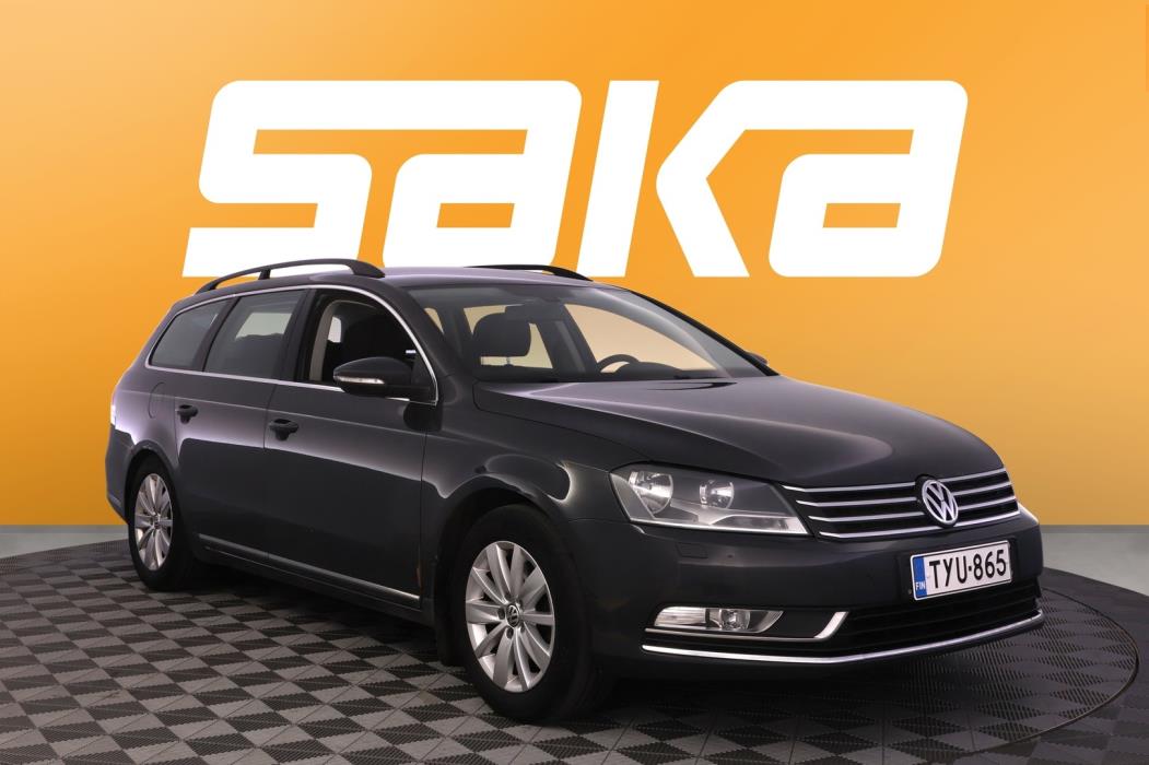 VOLKSWAGEN Passat 2012