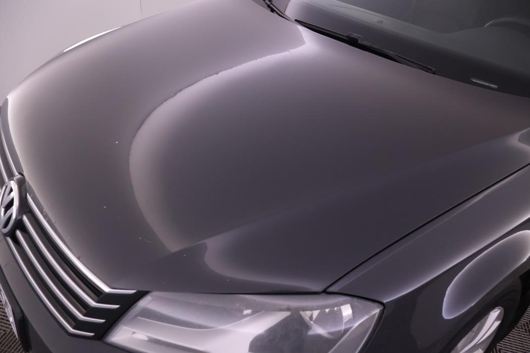 VOLKSWAGEN Passat 2012