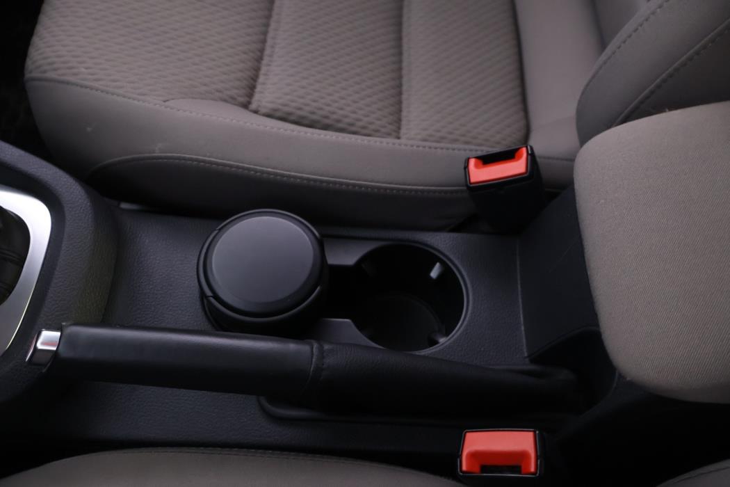 VOLKSWAGEN Jetta 2012