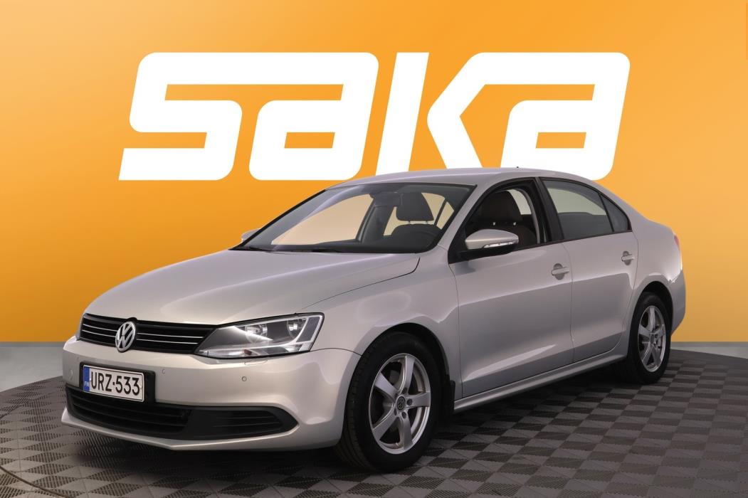 VOLKSWAGEN Jetta 2012
