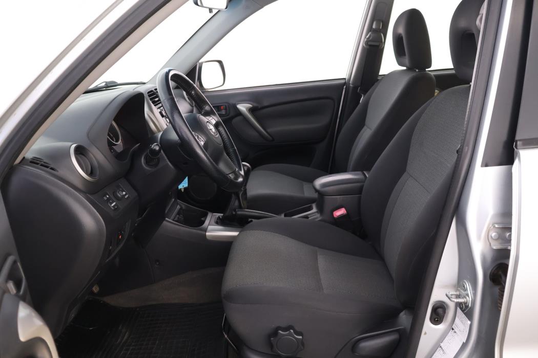 TOYOTA RAV4 2003