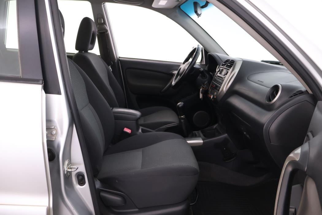 TOYOTA RAV4 2003