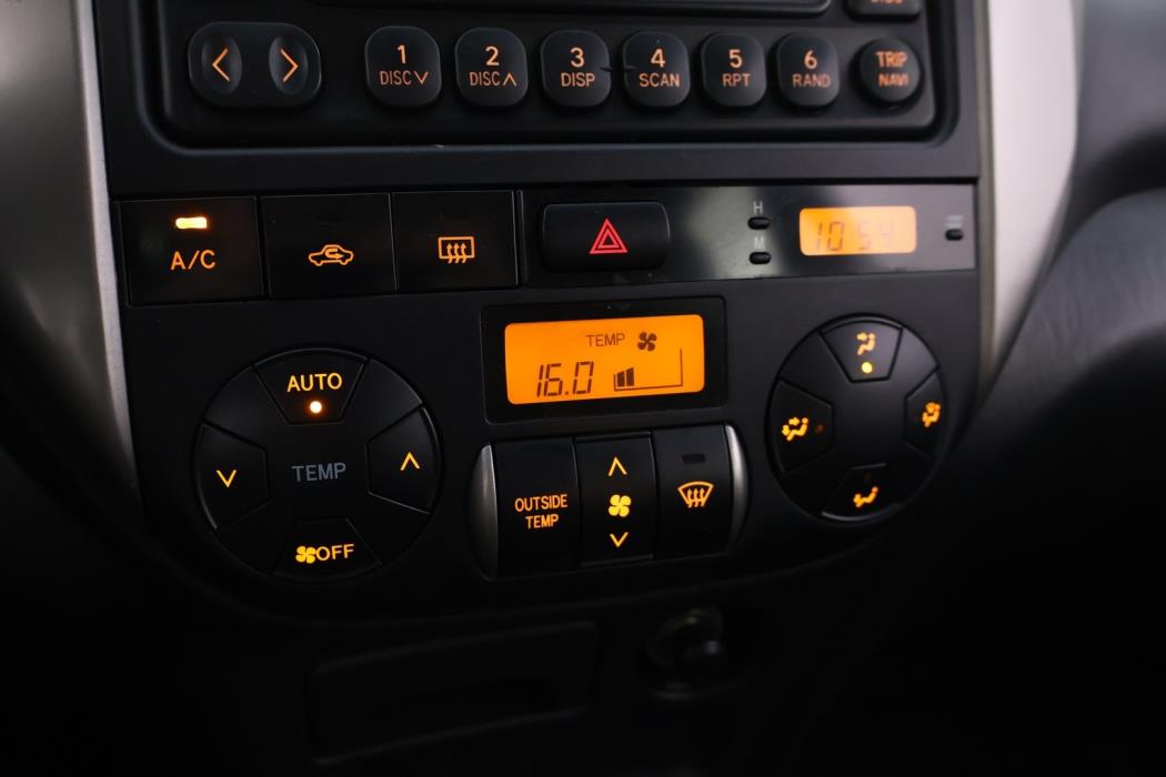 TOYOTA RAV4 2003