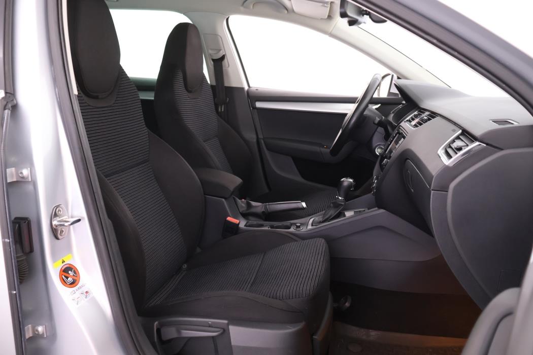 SKODA Octavia 2014