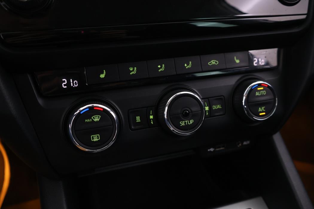 SKODA Octavia 2014