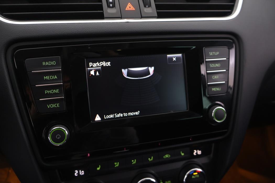 SKODA Octavia 2014