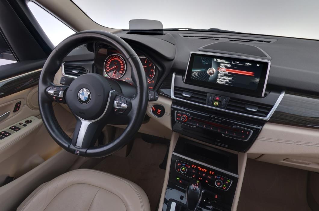 BMW 218 2016