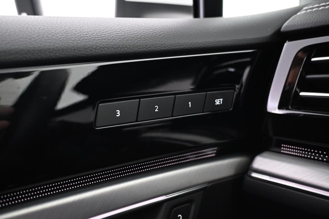 VOLKSWAGEN Touareg 2023