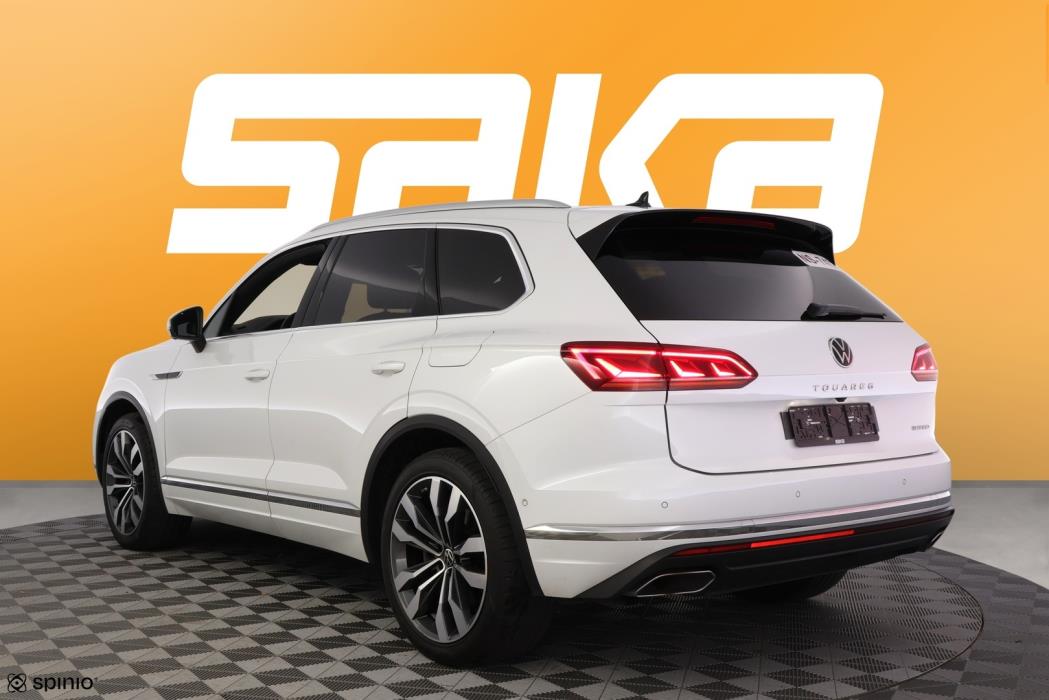 VOLKSWAGEN Touareg 2023