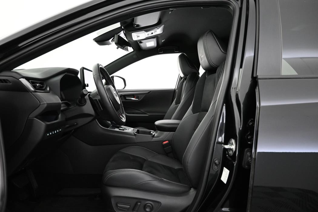 TOYOTA RAV4 Plug-in 2024