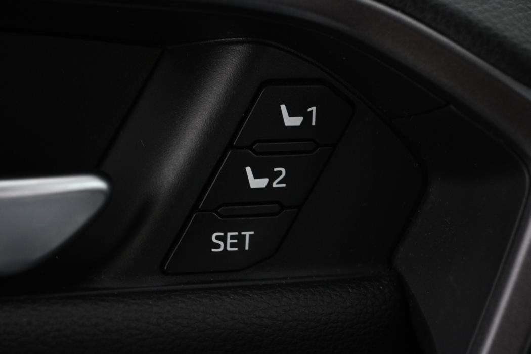 TOYOTA RAV4 Plug-in 2024