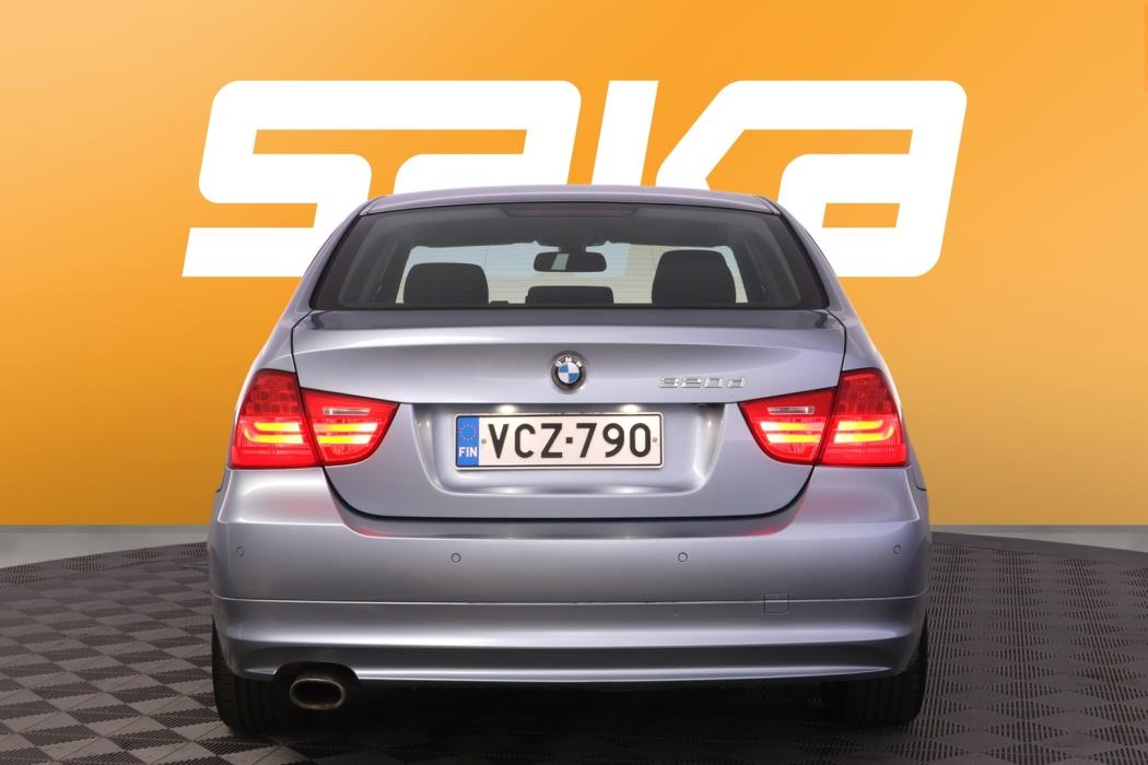 BMW 320 2009