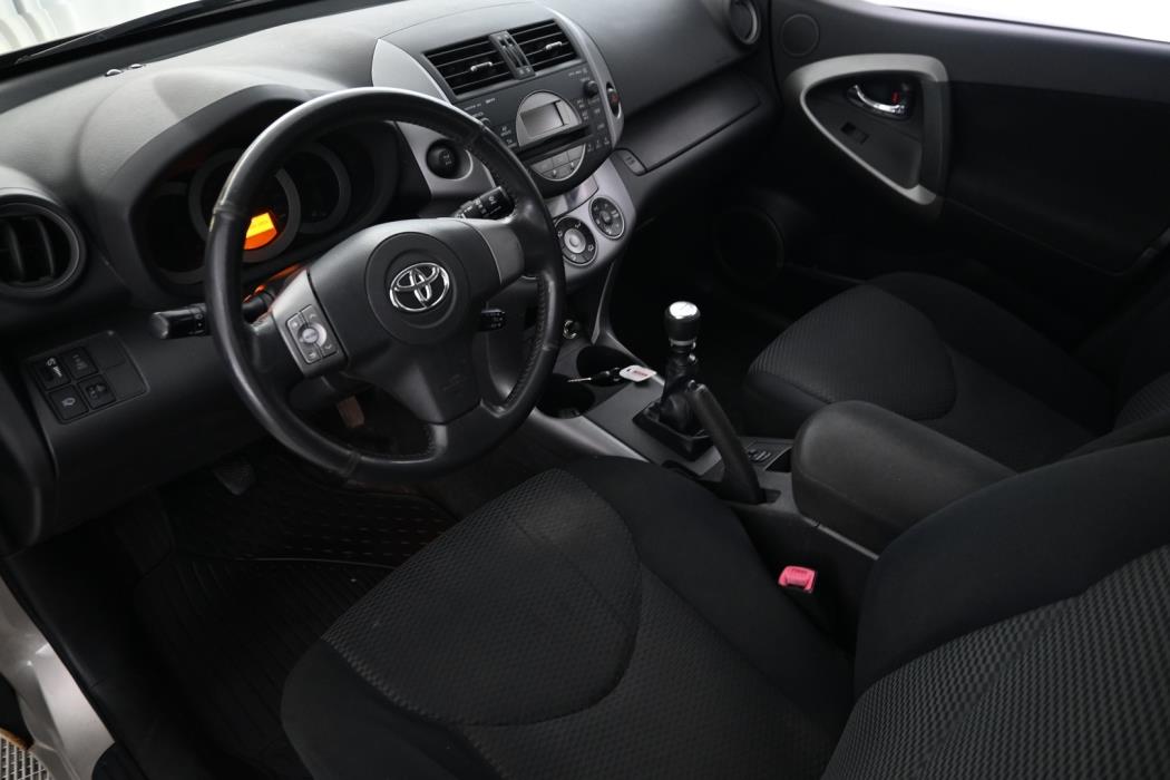 TOYOTA RAV4 2006