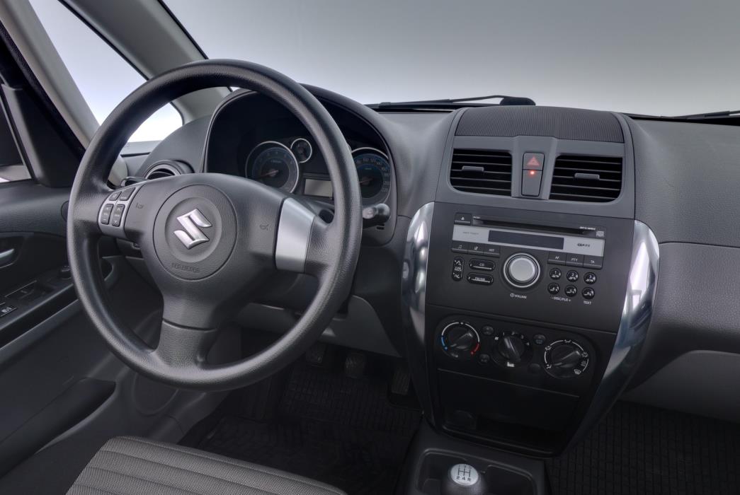 SUZUKI SX4 2011