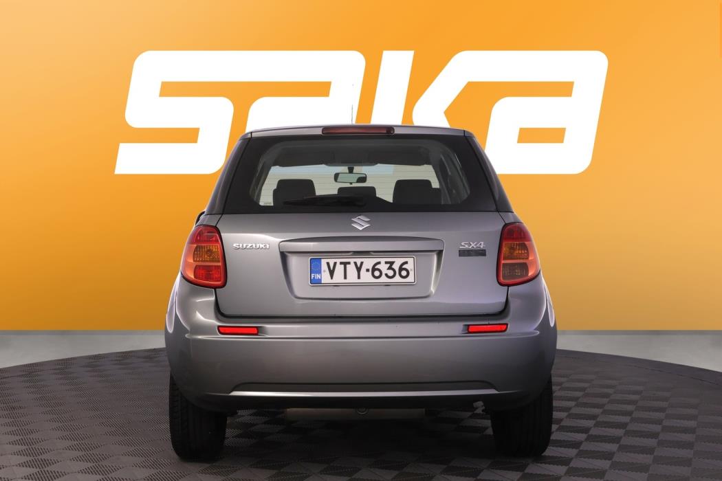 SUZUKI SX4 2011