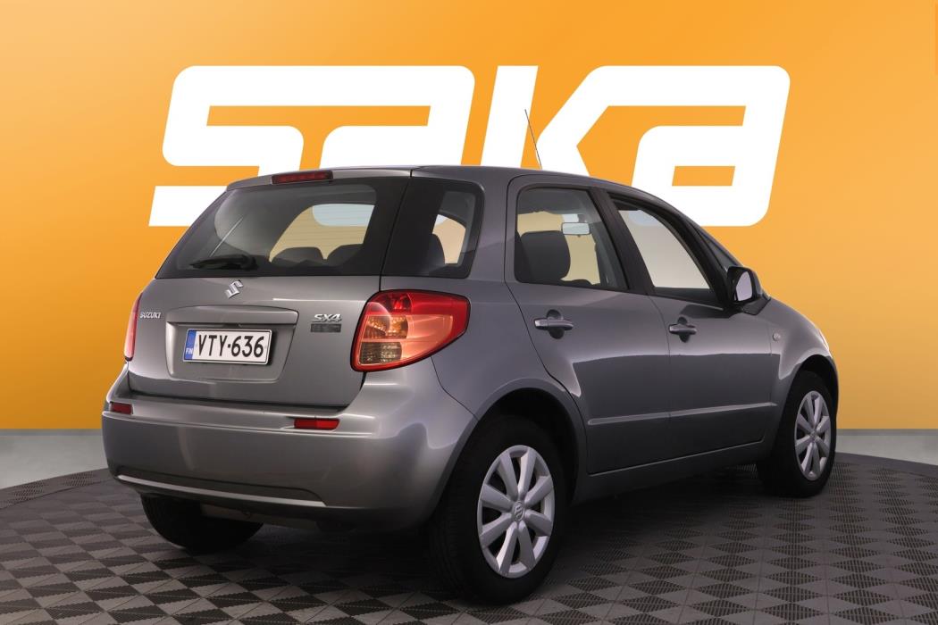 SUZUKI SX4 2011