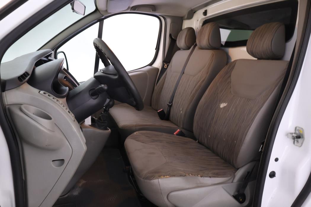 NISSAN Primastar 2011